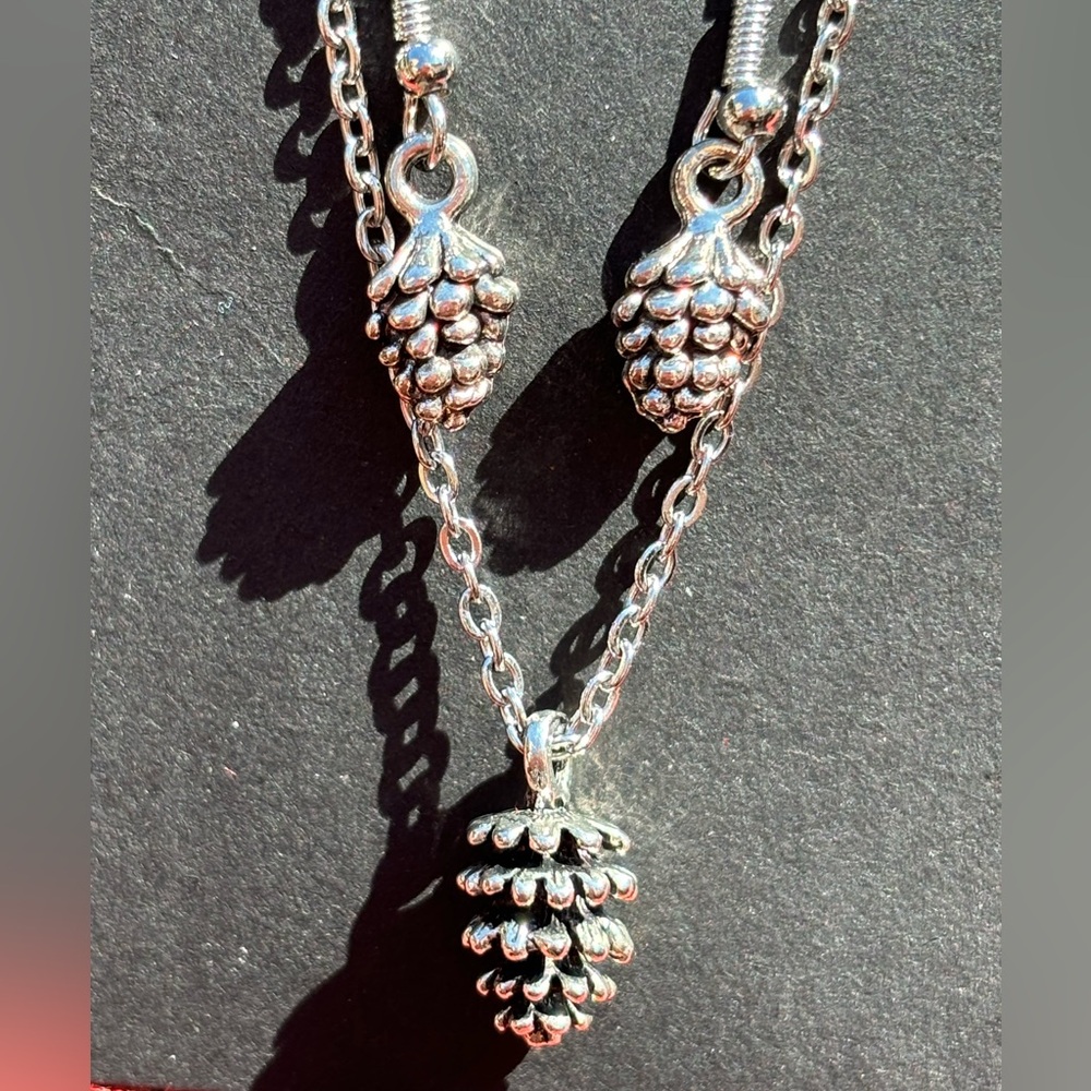 Antique Silver Pine Cone Necklace & Earrings - NWT